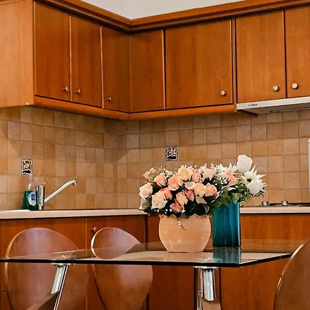 Будинок відпочинку Cassiopeia 3-bedroom House On The With Pool