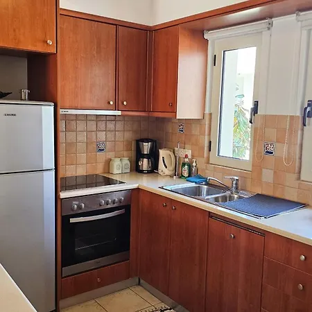 Cassiopeia 3-bedroom House On The With Pool * Chania (Crete)