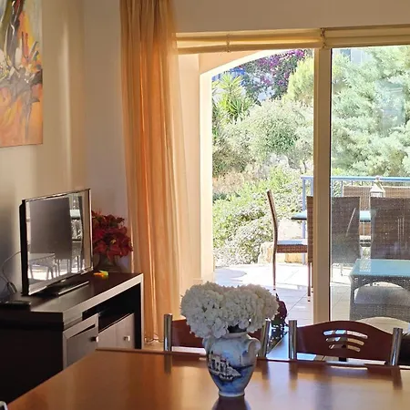 Cassiopeia 3-bedroom House On The With Pool Holiday home *