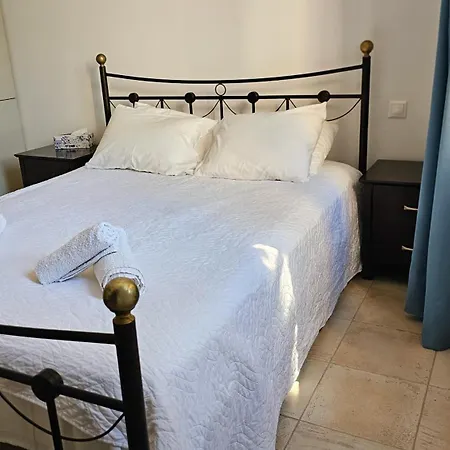 Cassiopeia 3-bedroom House On The With Pool Holiday home *
