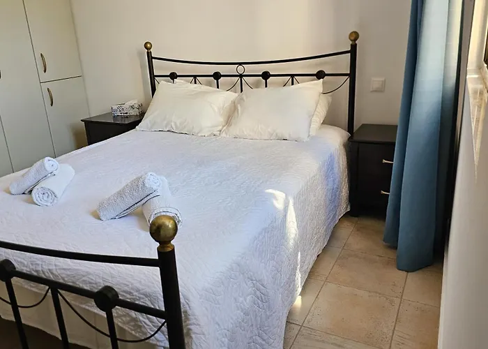 Cassiopeia 3-bedroom House On The With Pool Holiday home *